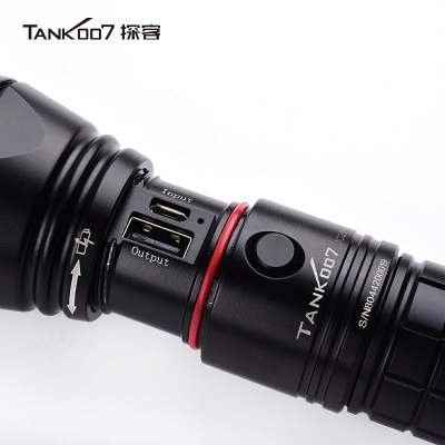 TANK007探客可充電執(zhí)勤，執(zhí)法，巡邏遠(yuǎn)射防水戶外超亮LED電筒UC20